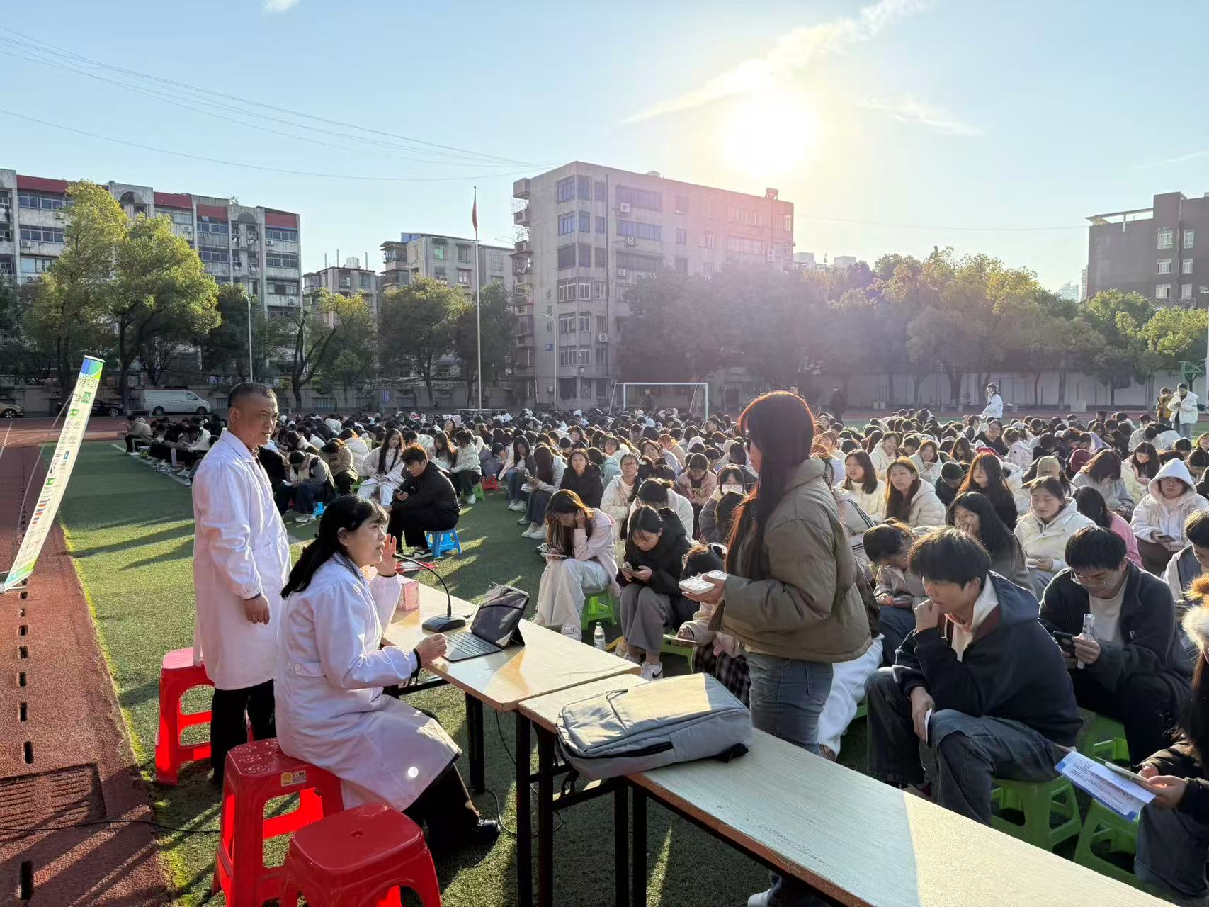 健康护航进校园 科普讲座筑防线——长湖社区卫生服务站开展重点传染病防控知识宣讲